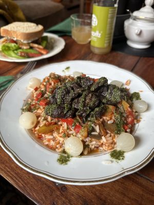 Sojageschnetzeltes und Gemüsereis  at Kruemelkueche in Duisburg