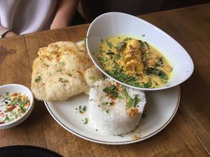 Vegan eggplant curry with chickpeas at Kruemelkueche in Duisburg