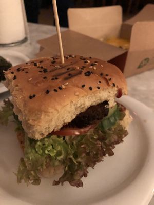Seitanburger at Kruemelkueche in Duisburg