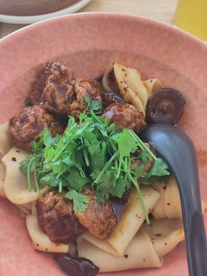 Biang Biang with tofu and shitake at Mamma Bao - Augustenstraße in Munich