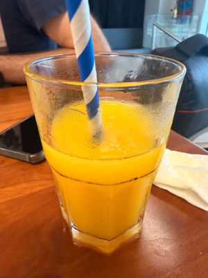 Fresh iced orange juice at Chef Falafel in Lausanne