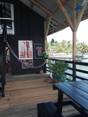 Deliciosa comida vegetariana sobre el mar at Mukunda and Arts in Bocas Del Toro