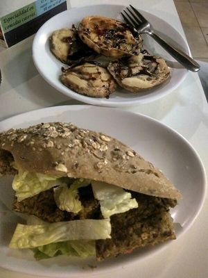 Tofu hamburger and eggplant in molasses at Mar Robles in Almeria