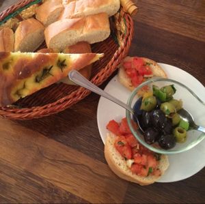 Garlic bread was the most simple but the best at Brunetti's Veganarium in Berlin