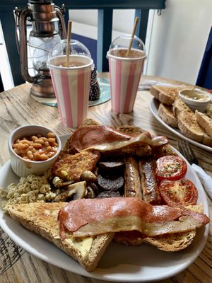 Vegan breakfast   at The Old Hardware Shop in Liverpool