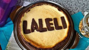 Russischer Zupfkuchen at LaLeLi Das Faire Cafe in Solingen