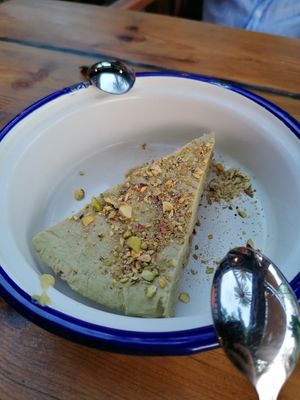 Lime and avocado cold cake at Ona Beach Bar in Roses