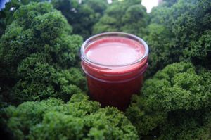 Raw food breakfast and lunch place with lots of original recipies and homemade almondmylk at Rauw in Rotterdam