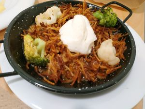 Fideua con alioli at Km.0 in San Sebastian