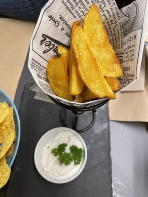 Patatas con salsa alioli  at Km.0 in San Sebastian