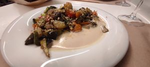 Verduras salteadas con salsa de avellana at Km.0 in San Sebastian