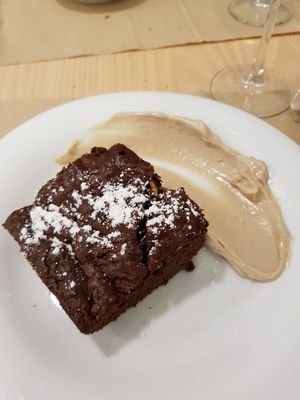 Brownie at Km.0 in San Sebastian