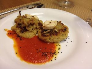 Bulgur and oat burger with caramelized onion at Km.0 in San Sebastian