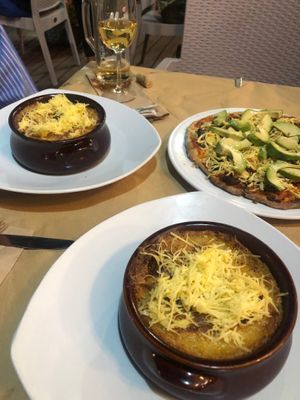 Vegan mousaka (amazing) and tasty pizza at Gran Aladino in Corfu