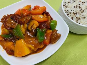 Food (Photo by Eva Ho) at Veggie Palace 貴德宮 in Hong Kong Island