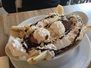 banana split GALORE! at Brasserie LoLa in Paris