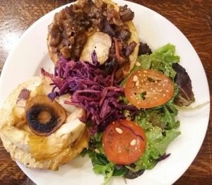 bagel at Brasserie LoLa in Paris