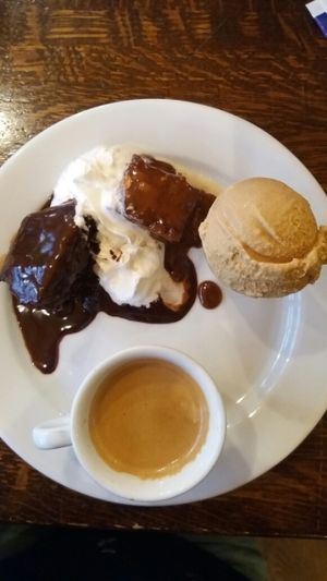 café gourmand at Brasserie LoLa in Paris