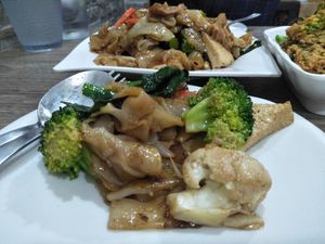 Pad see ew (dry flat noodles)  at Thai Vegetarian Food 泰國素食 in Kowloon