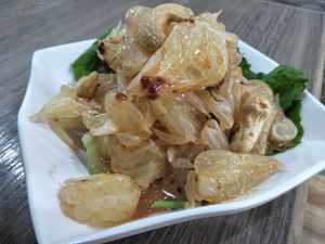 Pomelo salad at Thai Vegetarian Food 泰國素食 in Kowloon