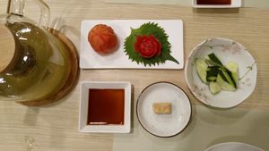 Isoya - Sakura special

tomato at Isoya Japanese Vegetarian in Hong Kong Island