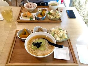 vegan noodle lunch set at Isoya Japanese Vegetarian in Hong Kong Island