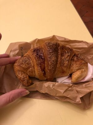 Vegan Raspberry Cornetto at Shake Cafe - Santa Maria Novella in Florence