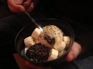 Black 'n' white sweet thai rice w/ coconut milk  at Little Kind Cafe in Munich