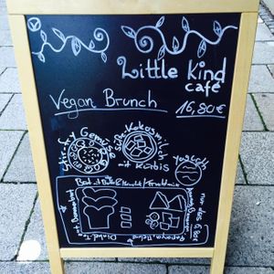 brunch  at Little Kind Cafe in Munich