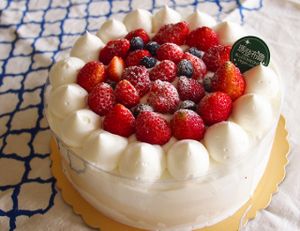 Season Special:Vegan Strawberry Cake at Veganday Cafe in Taichung