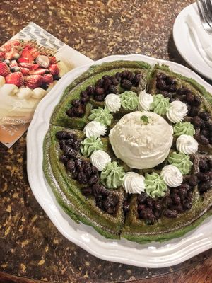 Matcha waffle at Veganday Cafe in Taichung