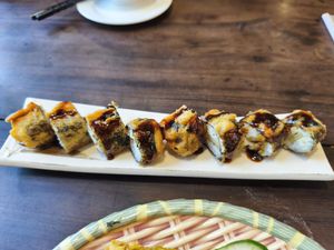 Com cuon chien tempura at Đông Lam Vegan in Hue