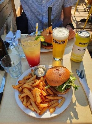 Big burger at Antidote Bouffe Vegane in Montreal