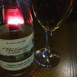 Alcohol free bubbly options  at Karmana 100% Plant Based in Northampton