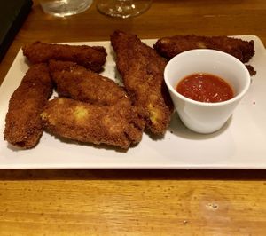 Fingers at Fargo in Sevilla