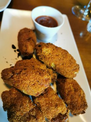 8 vegan palitos at Fargo in Sevilla