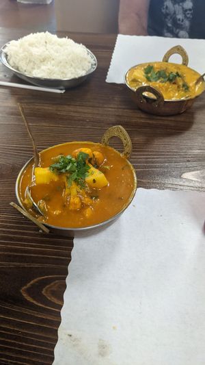 Aloo Gobi & navratan korma at Taste of India in Monroe