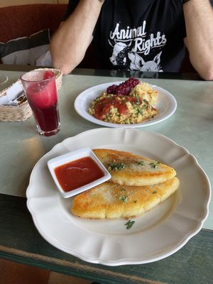 Vegan “žemaitiški blynai” and vegan vegetable stew at Rasajana in Panevezys
