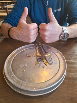 Plates are clean!! at We Cook Pizza and Pasta in Tusayan