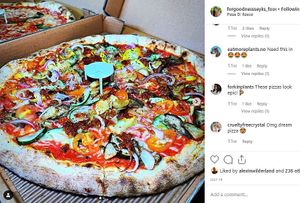 Yum! Such fun vegan pizza at @pizzadirocco plus they have a whole VEGAN menu for us 🥰🍕🌱🥰🍕🌱🥰🍕🌱 at Pizza Di Rocco in Abu Dhabi