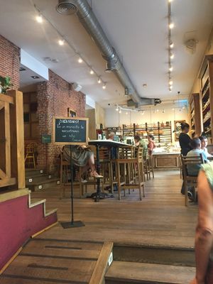 Entrance at Le Pain Quotidien - Serrano in Madrid