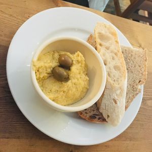 Hummus at Le Pain Quotidien - Serrano in Madrid