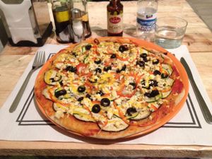 pizza Laia - a yummy vegan pizza (of many)  at Dolce Pizza y Los Veganos - Hipolit Lazaro in Barcelona