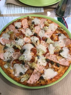 Vegan Capricciosa pizza at Dolce Pizza y Los Veganos - Hipolit Lazaro in Barcelona