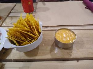 Nachos at Dolce Pizza y Los Veganos - Hipolit Lazaro in Barcelona