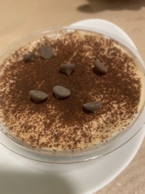 Tiramisu  at Dolce Pizza y Los Veganos - Hipolit Lazaro in Barcelona
