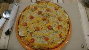 pizza at Dolce Pizza y Los Veganos - Hipolit Lazaro in Barcelona