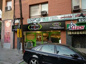 Restaurant Front at Dolce Pizza y Los Veganos - Hipolit Lazaro in Barcelona