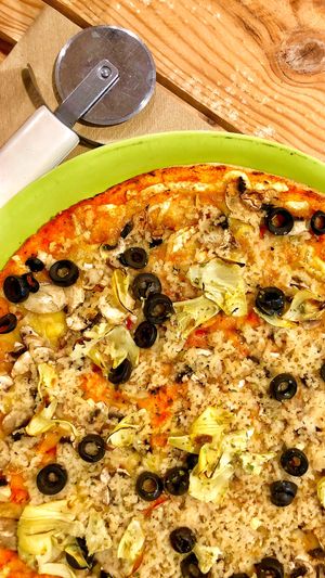 Pizza cuatro estaciones at Dolce Pizza y Los Veganos - Hipolit Lazaro in Barcelona