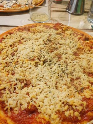 Al ragu at Dolce Pizza y Los Veganos - Hipolit Lazaro in Barcelona